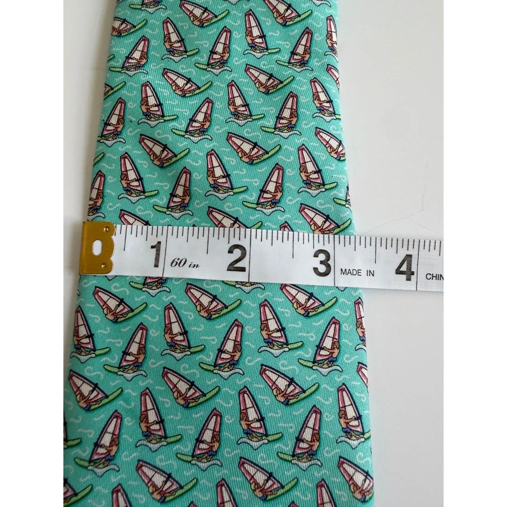 Vineyard Vines Mens Silk Tie Windsurfing‎ Nautical Print Martha's Vineyard 60'